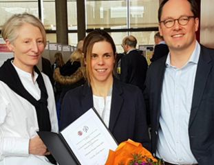 Nicole Maison at the award of the Johannes Wenner Research Prize